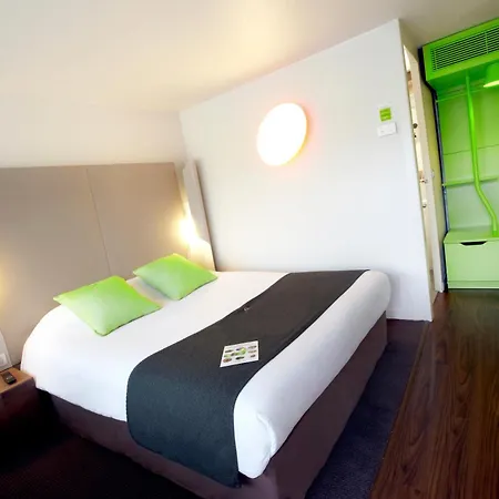 Campanile Lille Nord Hotel