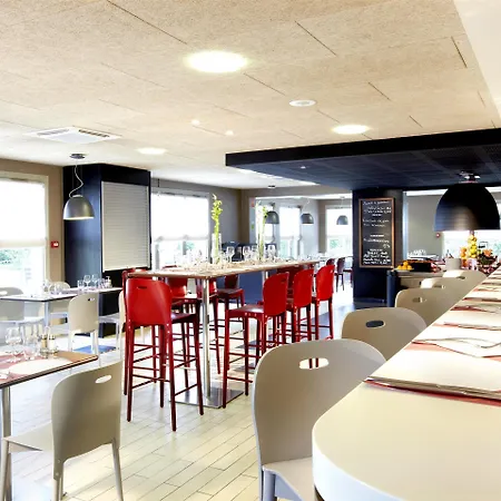 Hotel Campanile Lille Nord 3*