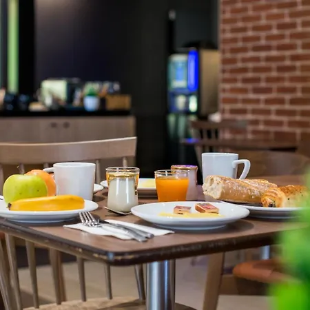 Отель Campanile Nature - Lille 3*