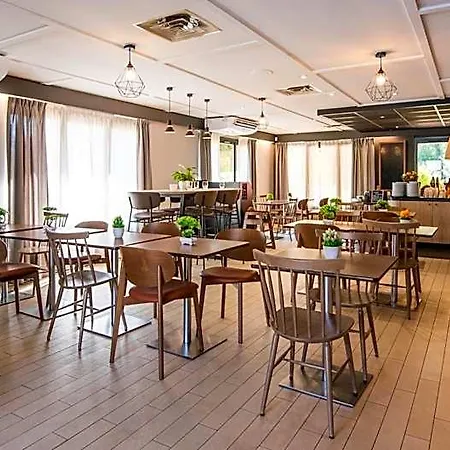 Campanile Nature - Lille Отель 3*